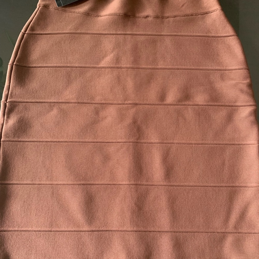 BCBGMAXAZRIA BANDAGE SKIRT